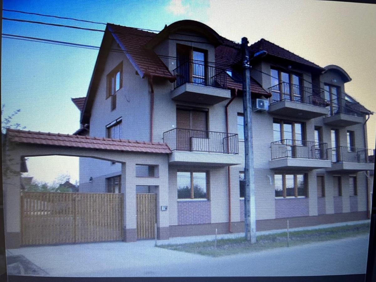 Brookforest Family Apartman Hajdúszoboszló Exterior foto